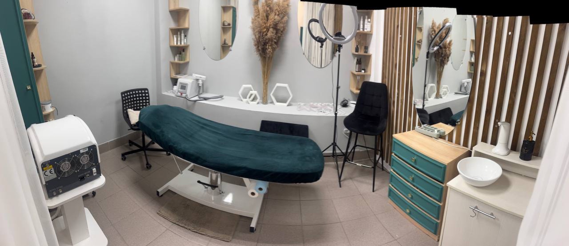Панорамный вид кабинета LaBeauty в Ярославле